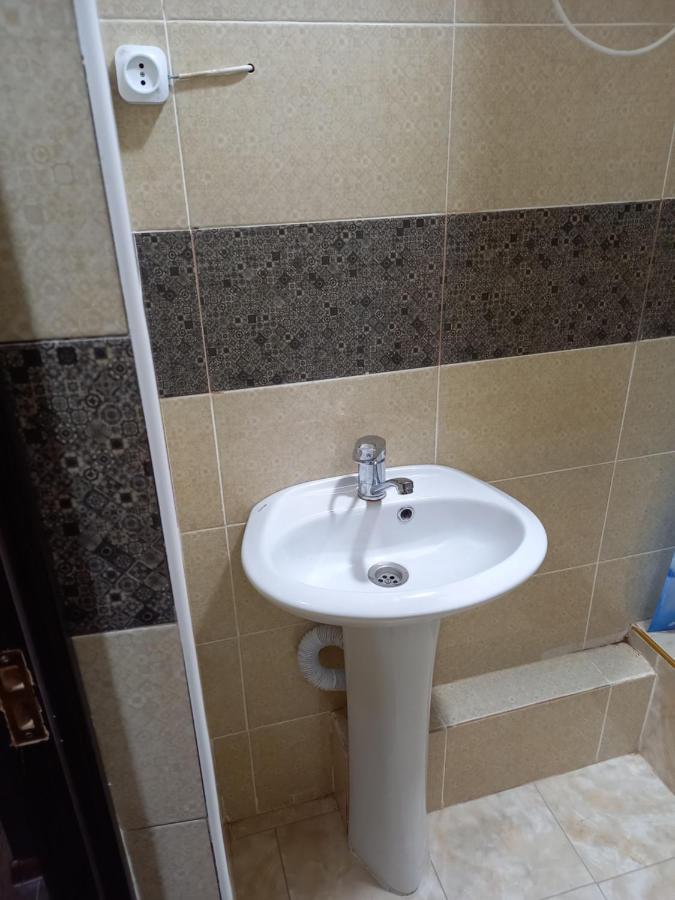 Adi Hotel 比什凯克 外观 照片