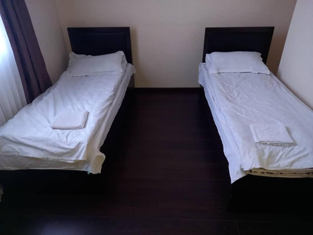 Adi Hotel 比什凯克 外观 照片