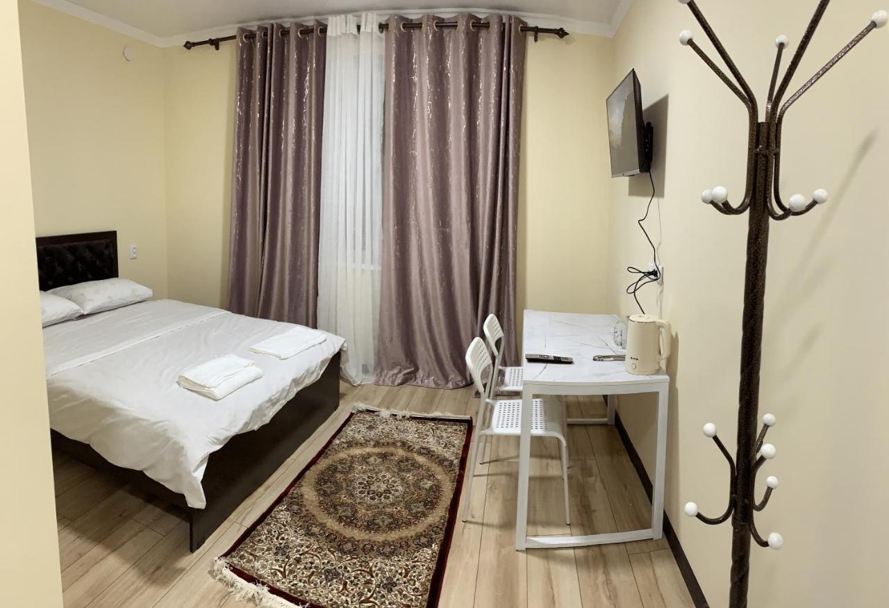 Adi Hotel 比什凯克 外观 照片